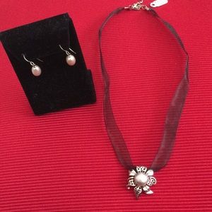 Necklace earrings set 18”